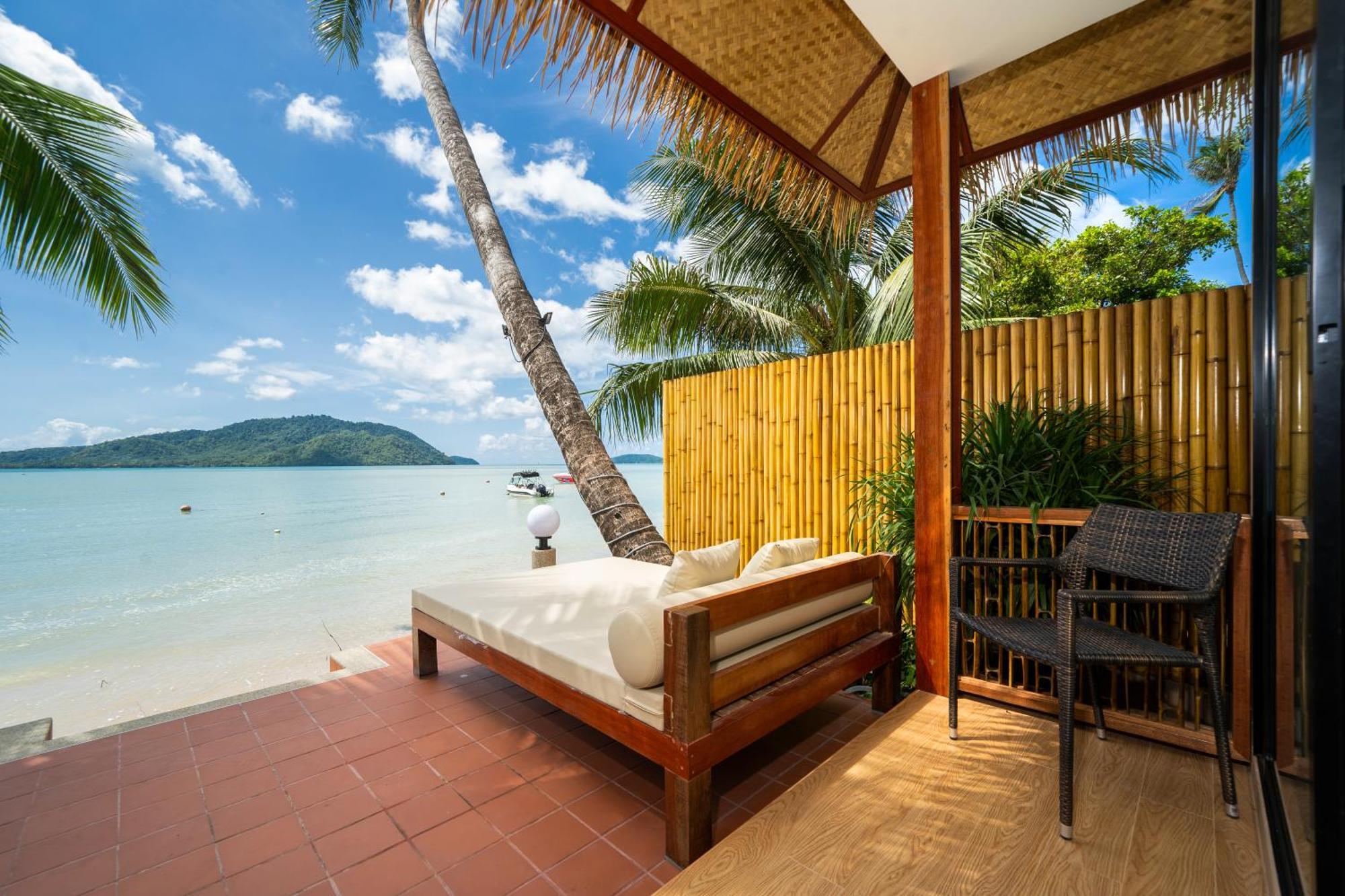 Friendship Beach Resort & Atmanjai Wellness Centre Rawai Экстерьер фото