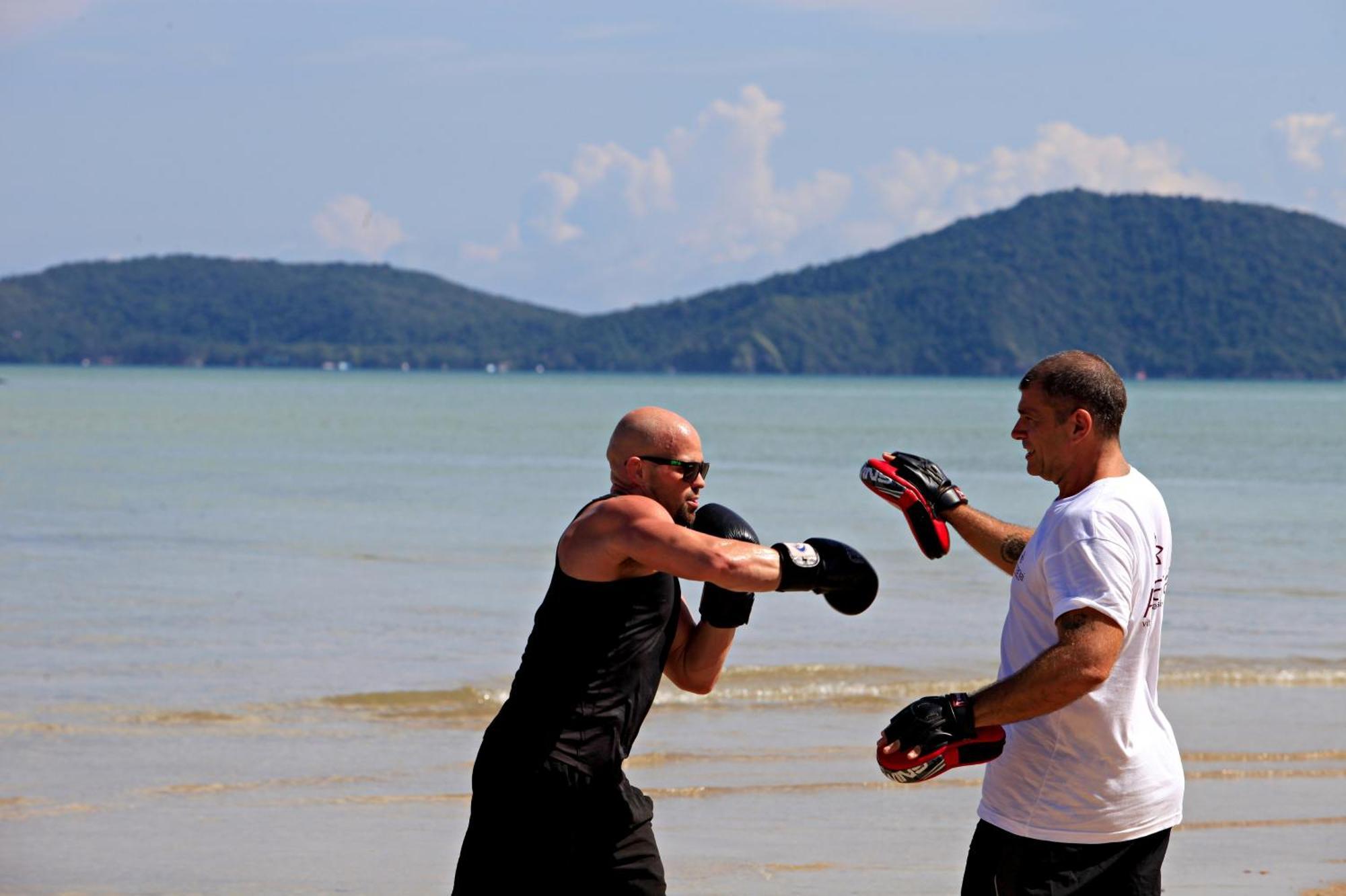 Friendship Beach Resort & Atmanjai Wellness Centre Rawai Экстерьер фото