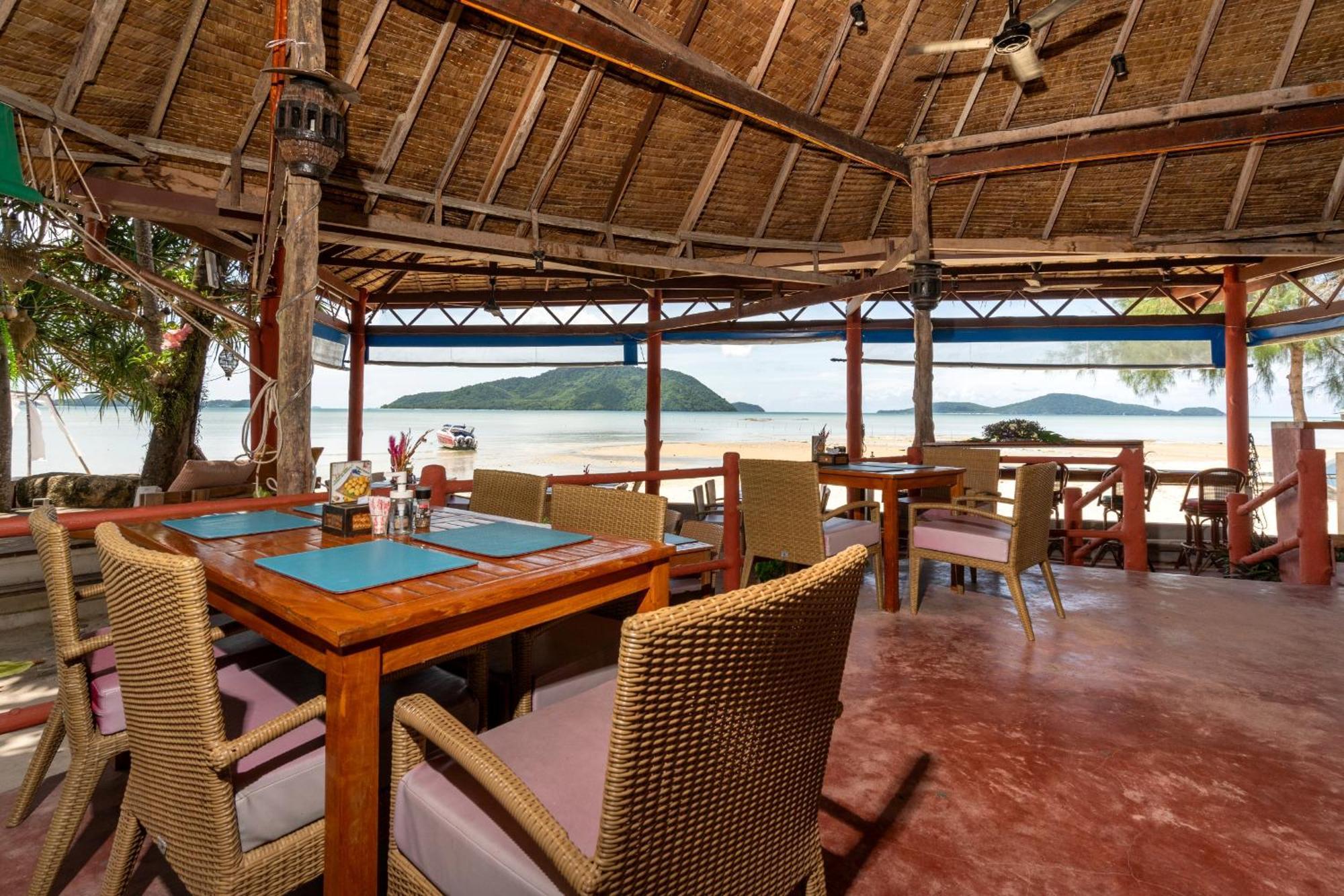 Friendship Beach Resort & Atmanjai Wellness Centre Rawai Экстерьер фото