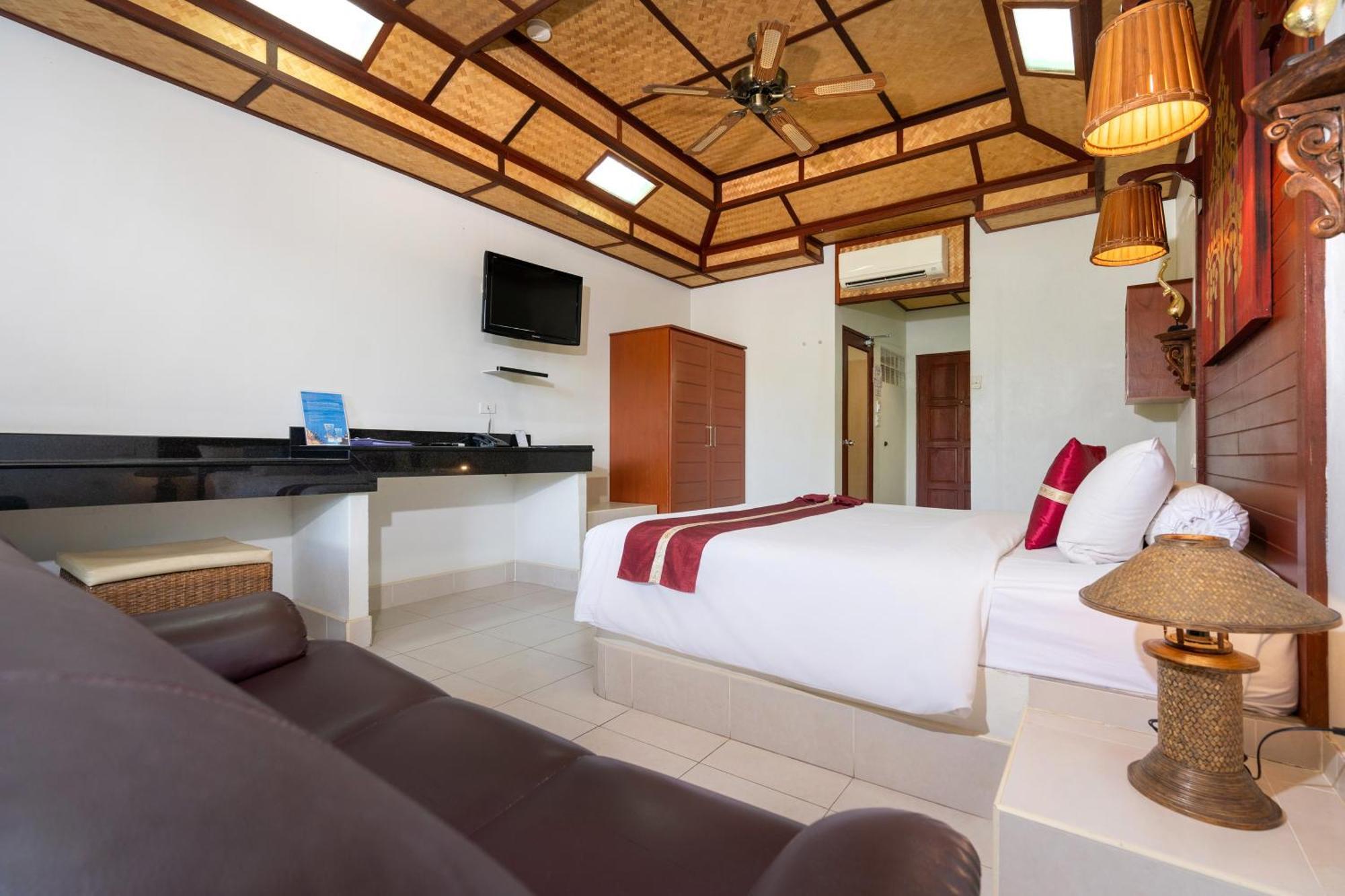 Friendship Beach Resort & Atmanjai Wellness Centre Rawai Экстерьер фото