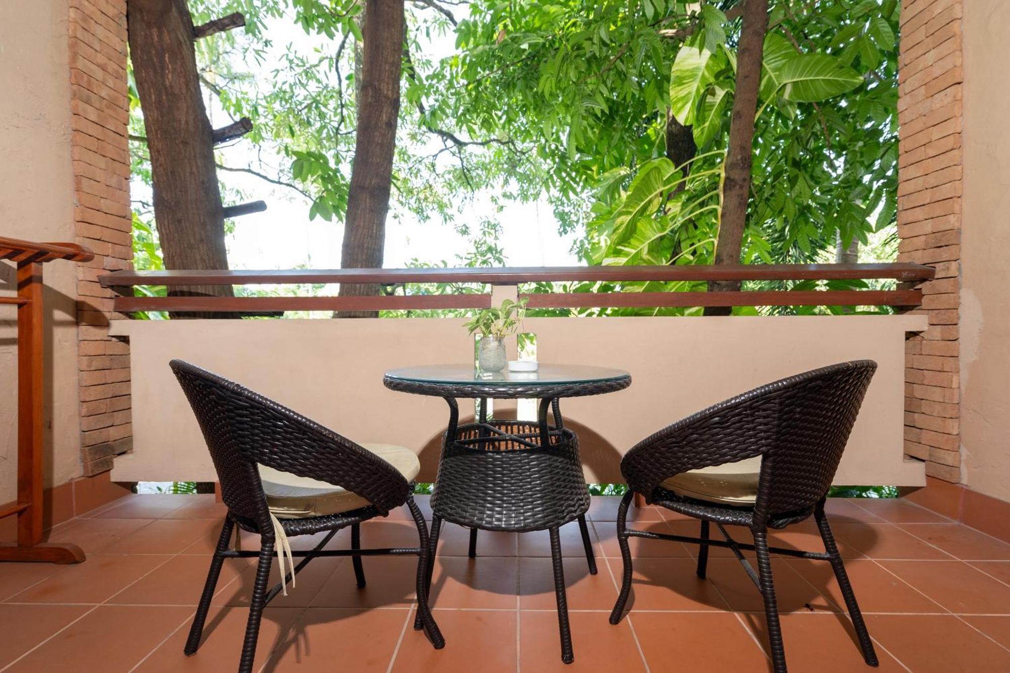 Friendship Beach Resort & Atmanjai Wellness Centre Rawai Экстерьер фото
